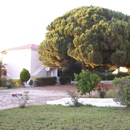 Apart-hotel Kastro Beach Hotel 3*
