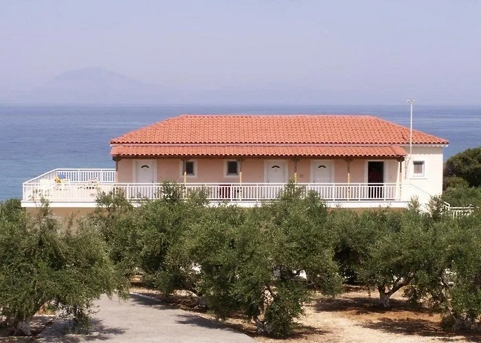 Kastro Beach Hotel 3*