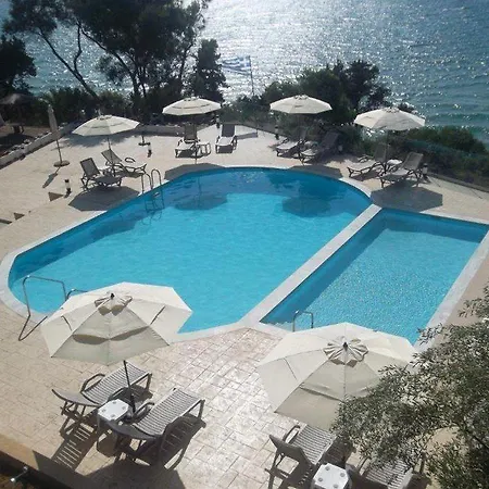 Kastro Beach Hotel מלון דירות 3*