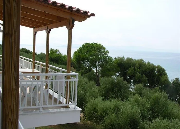 Kastro Beach Hotel 3*