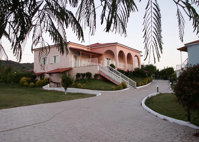 Kastro Beach Hotel 3*